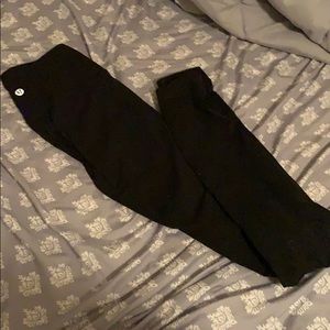 Size 2 lulu lemon wunder under leggings !!